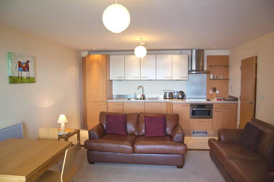 Bayview Apartments Sports Village Cardiff Free Parking & Free Wi Fi Zewnętrze zdjęcie